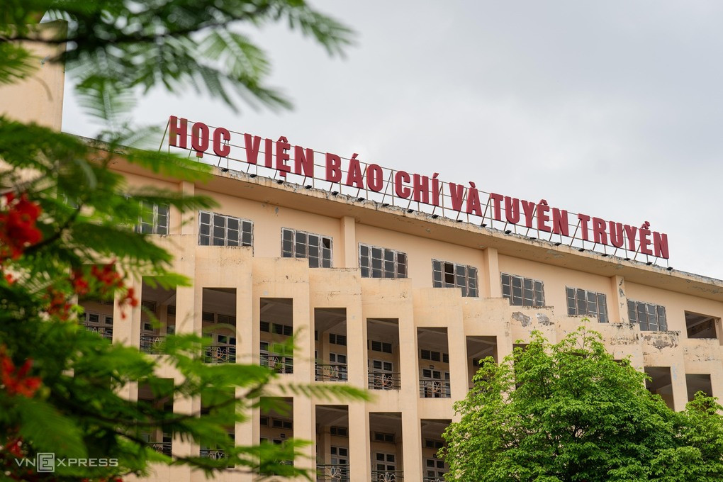 Khuôn viên Học viện Báo chí và Tuyên truyền (AJC), tháng 7/2026. Ảnh: Hoàng Giang