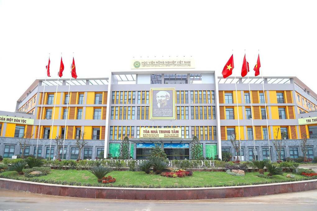 Tòa nhà trung tâm Học viện Nông nghiệp Việt Nam. Ảnh: VNUA