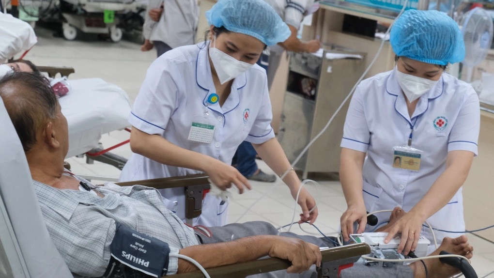 Trường Đại học Y Hà Nội công bố điểm chuẩn, thấp nhất 17,75 - 4