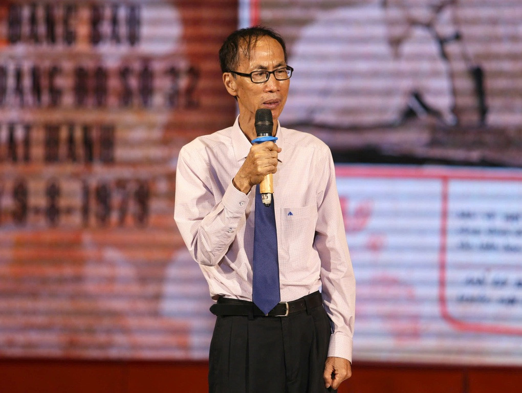 “Huyền thoại” Toán học Việt Nam: Học giỏi chưa đủ, phải biết chơi - 1