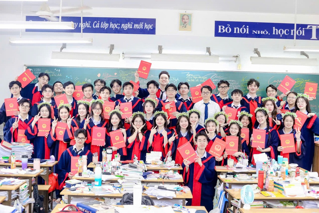 Thầy giáo sở hữu kỷ lục 7 năm liên tiếp có 100% học sinh đỗ trường Y - 1