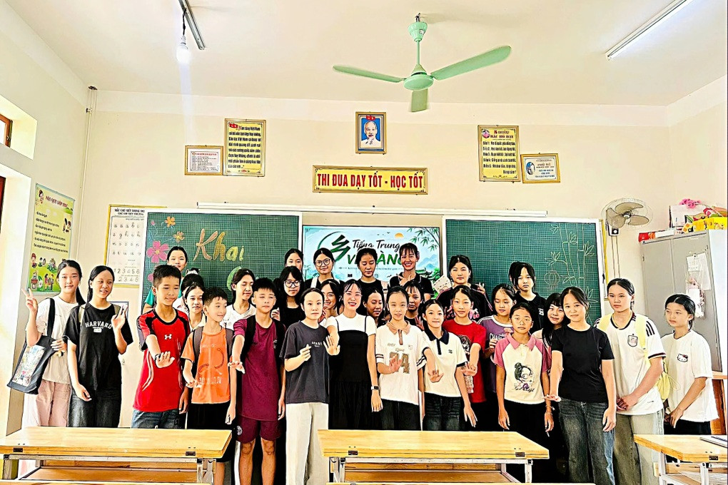 Bước ngoặt của cô gái từng bỏ đại học đi làm công nhân - 1