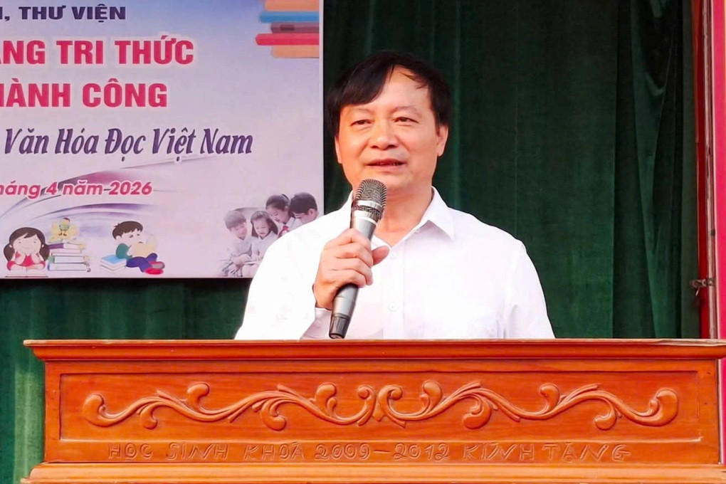 Thầy hiệu trưởng nói lý do xin trở lại bục giảng sau gần 20 năm làm quản lý - 1