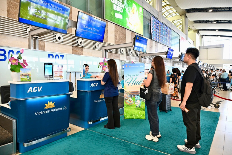 'Bay nhẹ tới Huế', thêm một hành trình xanh cùng Vietnam Airlines- Ảnh 2.