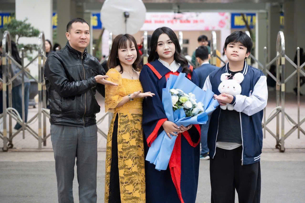 Minh Phương và gia đình. Ảnh: Nhân vật cung cấp
