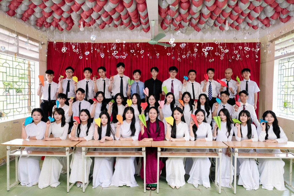 Hai năm liên tiếp trường vùng cao đều có lớp 100% học sinh đỗ đại học - 3