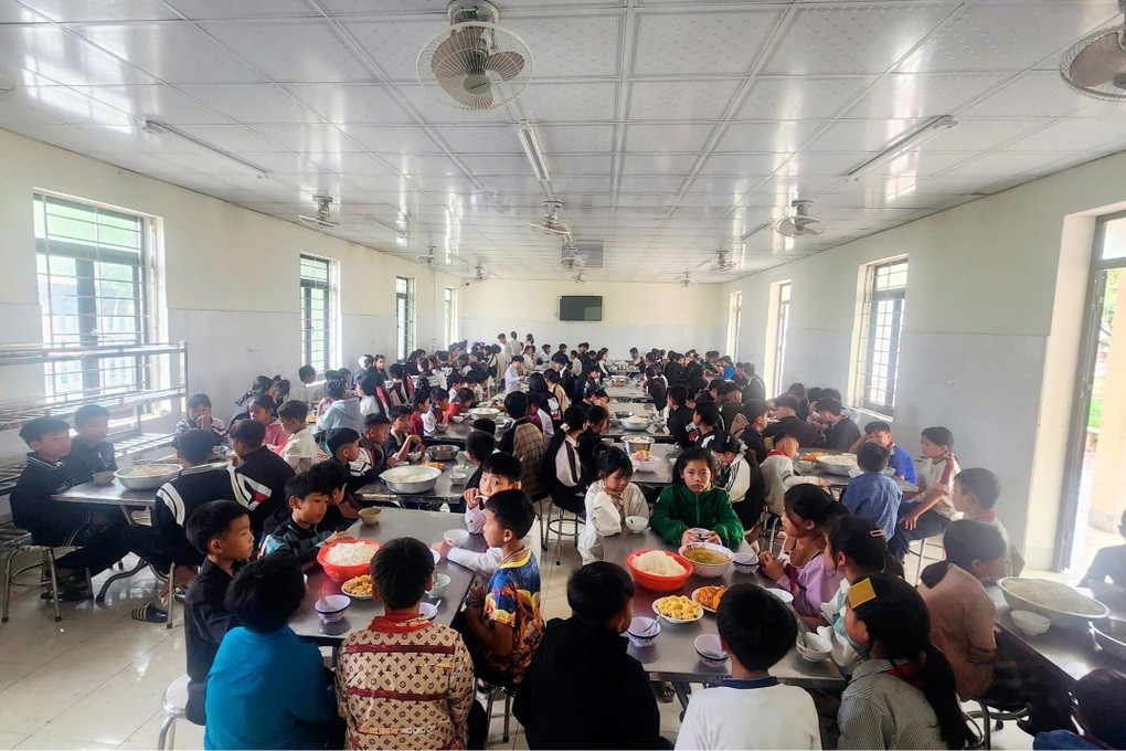 Hiệu trưởng lên Facebook kêu gọi hỗ trợ gạo lo bữa ăn cho học sinh vùng cao - 3