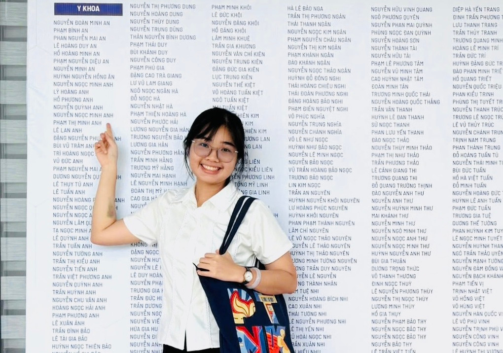 Chuyến đi bệnh viện khiến nữ thủ khoa quyết tâm trở thành bác sĩ - 1