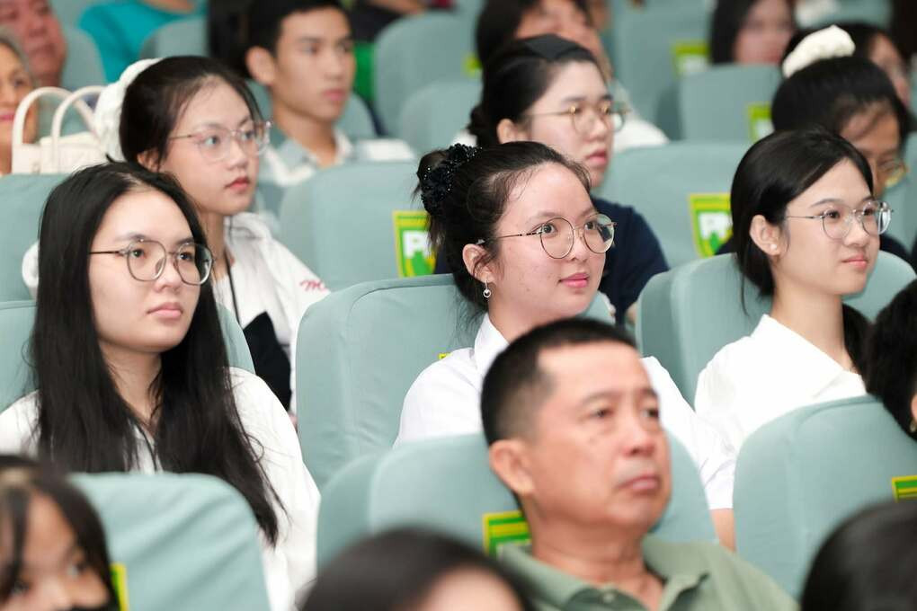 Sinh viên trường Đại học Y khoa Phạm Ngọc Thạch trong lễ khai giảng ngày 5/9. Ảnh: Nhà trường cung cấp