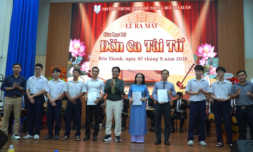 Trường đầu tiên đưa đờn ca tài tử vào giảng dạy trong chương trình - 1