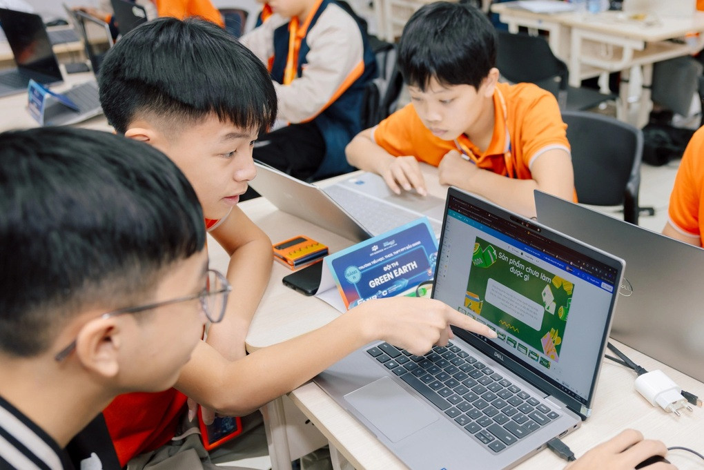 100% học sinh lớp 1 Hà Nội bắt đầu học AI - 1