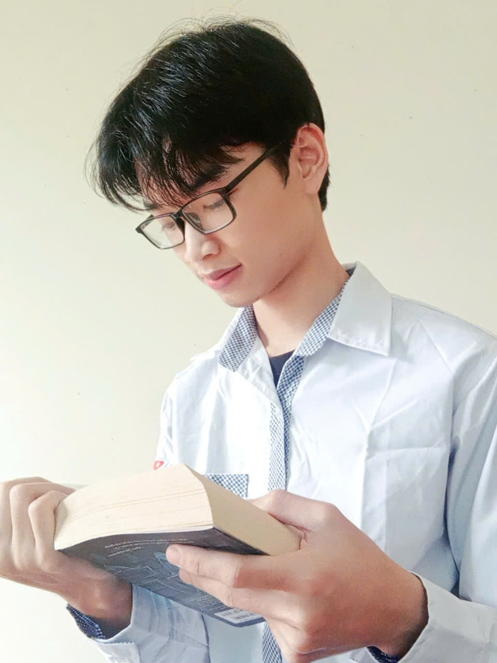 Đôi bạn thân cùng làng, cùng lớp, cùng thủ khoa tốt nghiệp 4.0 ĐH Bách khoa - 3