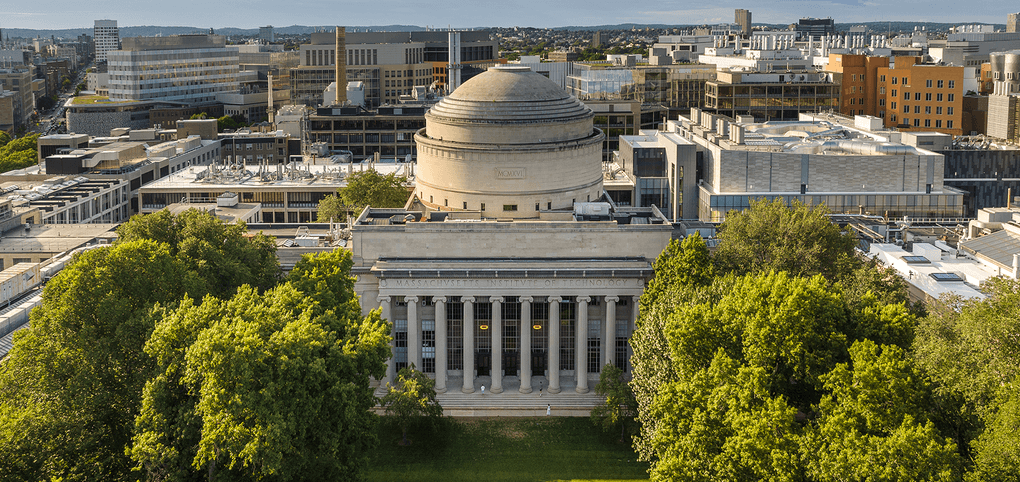 Một góc khuôn viên Viện Công nghệ Massachusetts (MIT). Ảnh: MIT Technology Review