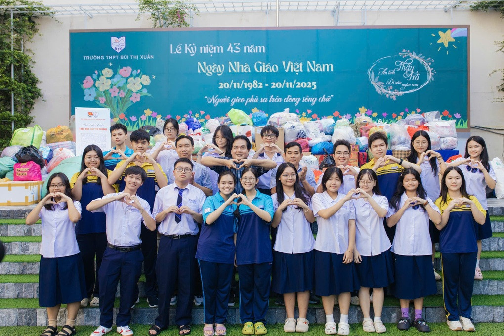 Hiệu trưởng ở TPHCM: “Coi học trò như người nhà sẽ biết cách bảo vệ các em” - 4