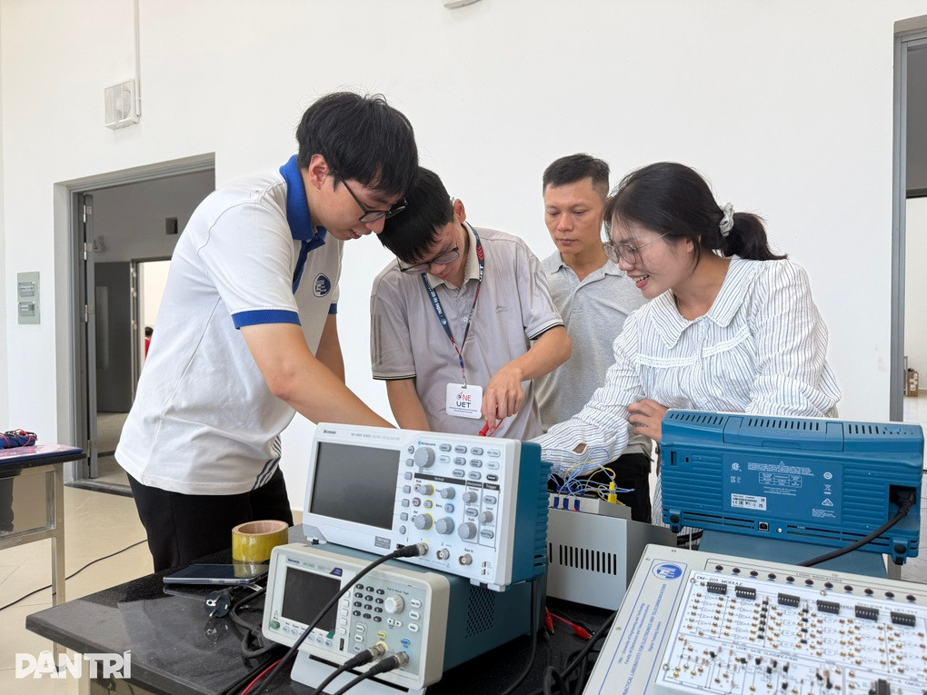 Những điểm đặc biệt cần lưu ý khi xét học bổng Chính phủ - 1