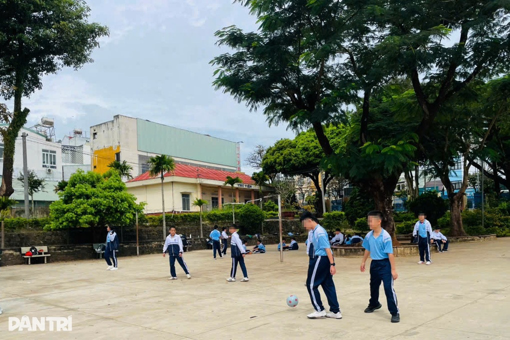 Phụ huynh băn khoăn khoản thu 3 triệu đồng/lớp đóng vào quỹ trường - 3