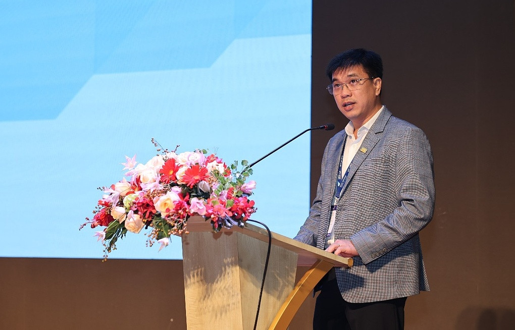 PGS.TS. Bùi Quang Hùng - Giám đốc UEH phát biểu khai mạc Hội nghị - Ảnh: UEH
