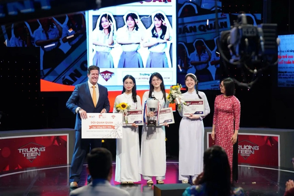Học sinh chuyên Lê Hồng Phong TPHCM trở thành quán quân “Trường Teen 2026” - 1