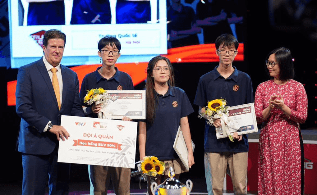 Học sinh chuyên Lê Hồng Phong TPHCM trở thành quán quân “Trường Teen 2026” - 4
