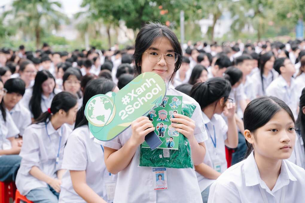 Học sinh Trường THPT Sông Công (Thái Nguyên) khám phá sân chơi hùng biện - tranh biện về môi trường cùng những đổi mới của Tiếng nói Xanh mùa 4. Ảnh: Tiếng nói Xanh