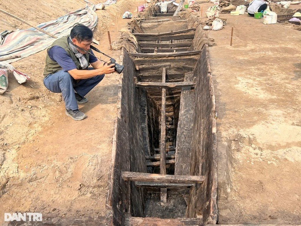 Phát hiện mới về thuyền cổ được tìm thấy dưới ao ở Bắc Ninh - 1