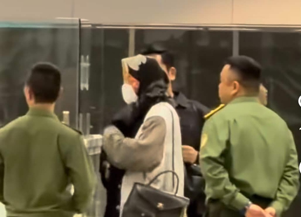 G-Dragon đăng ảnh đến Việt Nam, fan phấn khích chào đón - 1