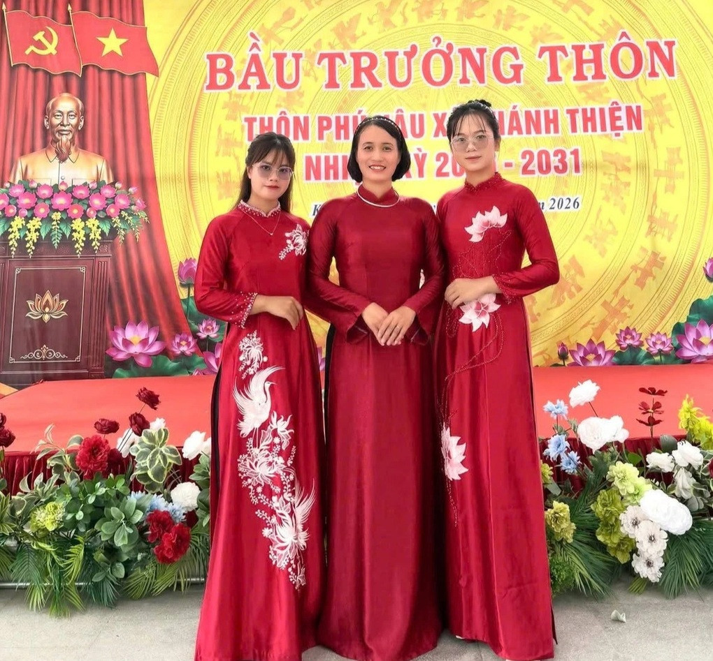 Bỏ việc văn phòng, cô gái xinh đẹp 26 tuổi trúng cử trưởng thôn ở Ninh Bình - 1