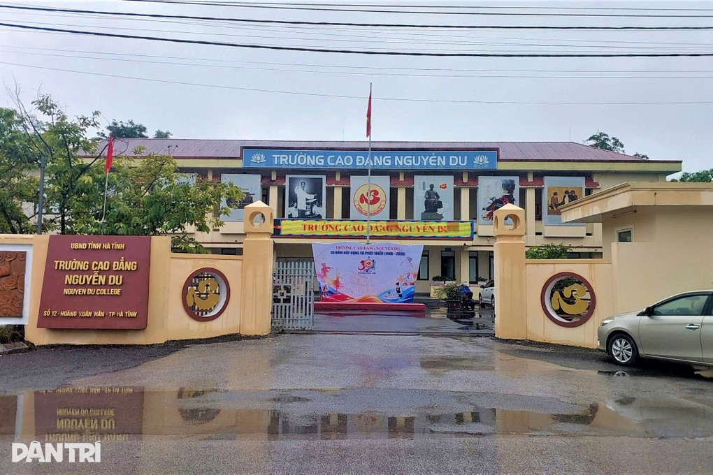 Vụ nam sinh bị bạn đánh thủng màng nhĩ: Nhà trường nhận trách nhiệm - 1