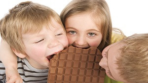 Sôcôla KHÔNG gây tăng động ở trẻ em