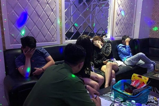 Vĩnh Phúc: Bất chấp lệnh cấm, nhóm đối tượng vẫn “mở tiệc” ma túy trong quán karaoke Focus KTV