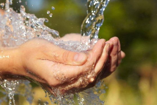 Chính phủ yêu cầu khẩn trương giảm giá nước sạch cho người dân