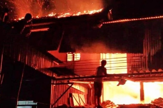 Bình Dương: Cháy nhà lúc nửa đêm làm 3 người chết