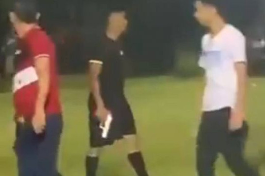Trọng tài nổ súng trong trận đấu nghiệp dư tại Honduras