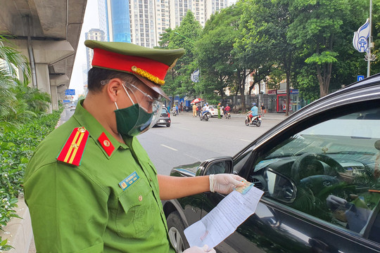 Hà Nội triển khai thêm 6 tổ công tác kiểm tra giấy đi đường