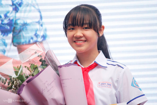 Nữ sinh Hà Nội giành giải ba quốc tế viết thư UPU