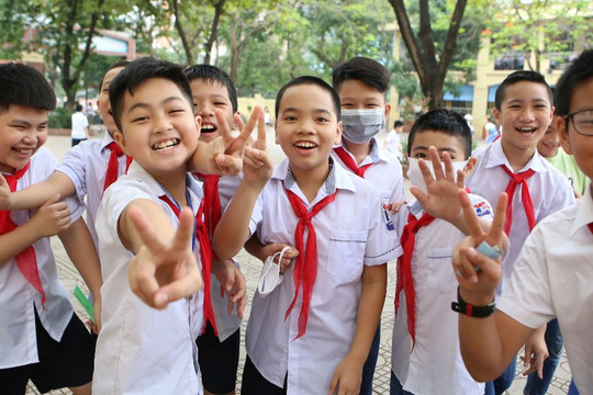 Học sinh Việt Nam đứng đầu 3 lĩnh vực Toán, Đọc hiểu và Viết