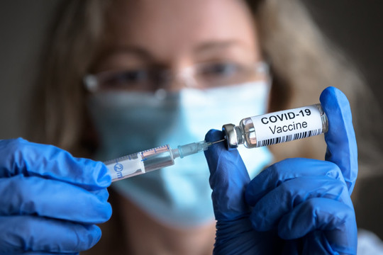 Ai có nguy cơ mắc Covid-19 dù đã tiêm vaccine?