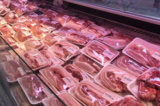 Lợn hơi 30.000 đồng, vì sao giá thịt đến tay người mua vẫn 150.000 đồng/kg?
