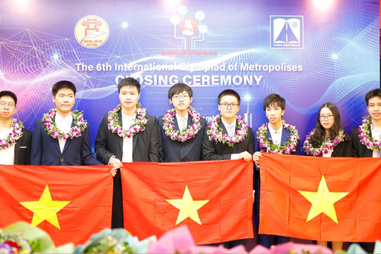 7 học sinh Hà Nội giành huy chương tại Olympic Quốc tế IOM