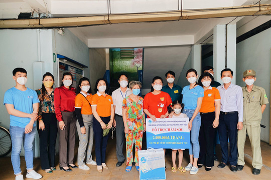 Chuyến từ thiện đầu tiên của Hoa hậu Thùy Tiên sau khi về nước