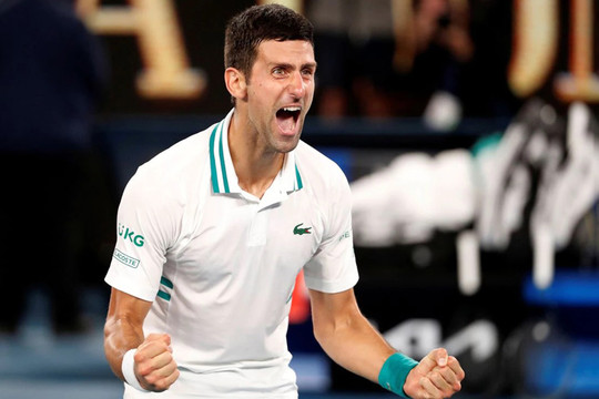 Rắc rối tiếp tục đeo bám Novak Djokovic