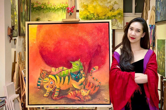 Nữ hoạ sỹ Vương Linh và tranh Tết Nhâm Dần “Gia đình ngũ Hổ”