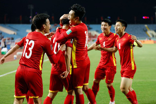 Tuyển Việt Nam trở lại top 100 FIFA sau trận thắng Trung Quốc