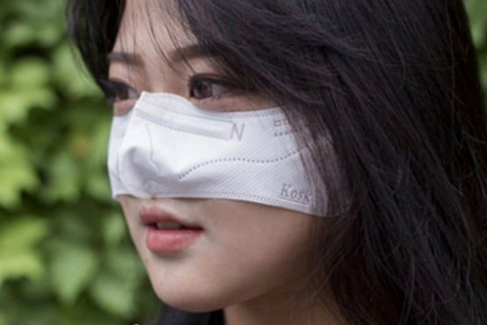 Khẩu trang che mũi của Hàn Quốc gây tranh cãi