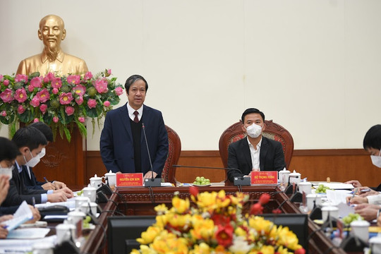 Bộ trưởng Nguyễn Kim Sơn: Bình đẳng trong quyền được đến trường