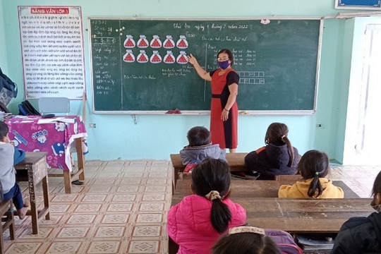 Kon Tum: Linh hoạt dạy học cho học sinh vùng dịch