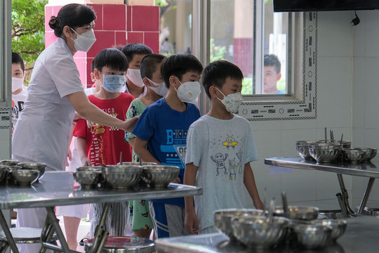 Kiên Giang: Quan tâm tổ chức ăn bán trú trong các cơ sở giáo dục