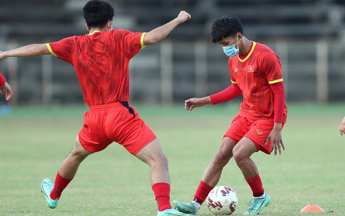 Chờ "viện binh" đấu U23 Đông Timor, U23 Việt Nam tập luyện với... 10 cầu thủ