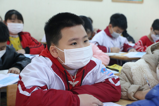 Hà Nam: Trẻ từ mầm non đến lớp 6 tạm dừng đến trường để phòng tránh dịch