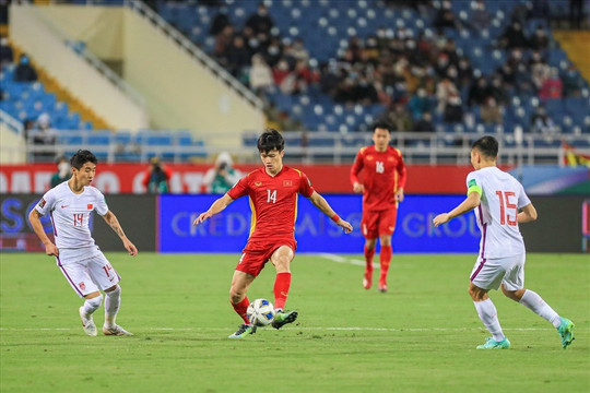 Tuyển Việt Nam có lợi thế để vượt tuyển Trung Quốc tại vòng loại World Cup